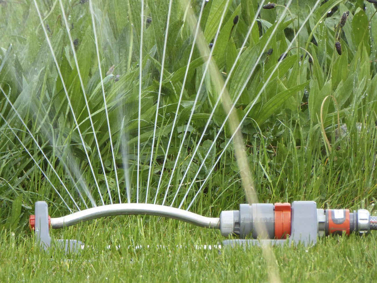 Rørleggerens ⁤guide ⁢til ​utendørs vannsystemer og hageslanger