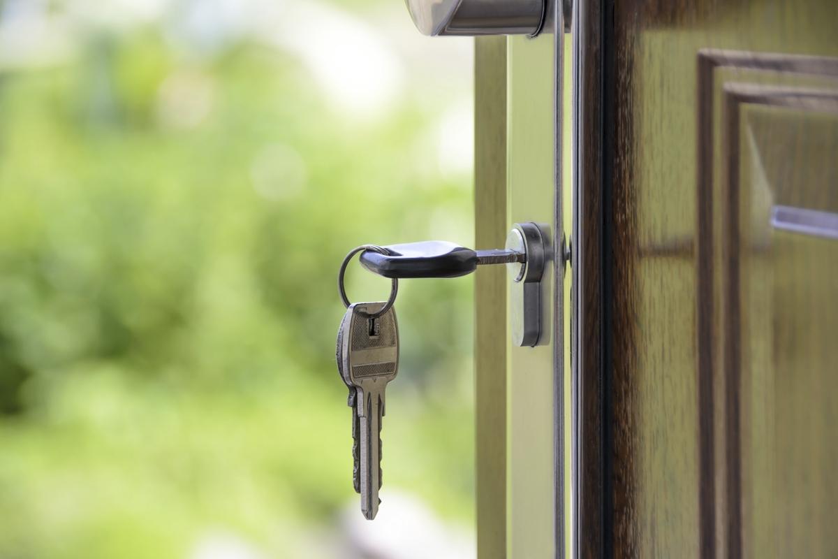 Sikkerhetsoppgradering: Hvordan sikre ⁤hjemmet ditt bedre ⁢med låsesmedenes råd